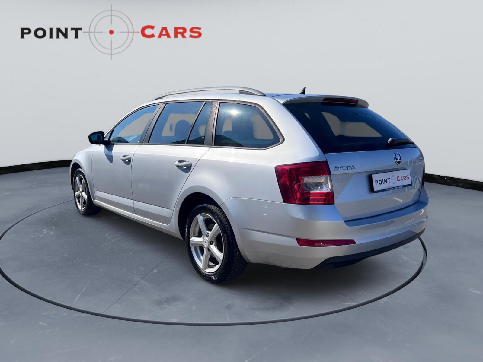 SKODA Octavia Combi 1.8 TSI Ambition 4x4 DSG-image-2