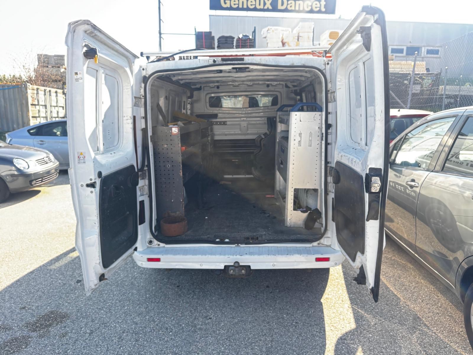 OPEL Vivaro 1.6 CDTI 2.9t L1H1-image-11