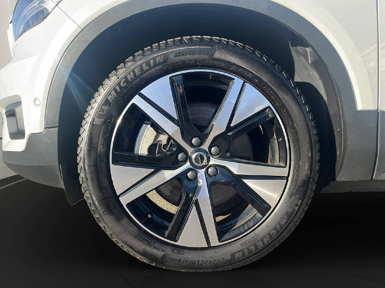 VOLVO XC40 P6 Ultimate-image-8