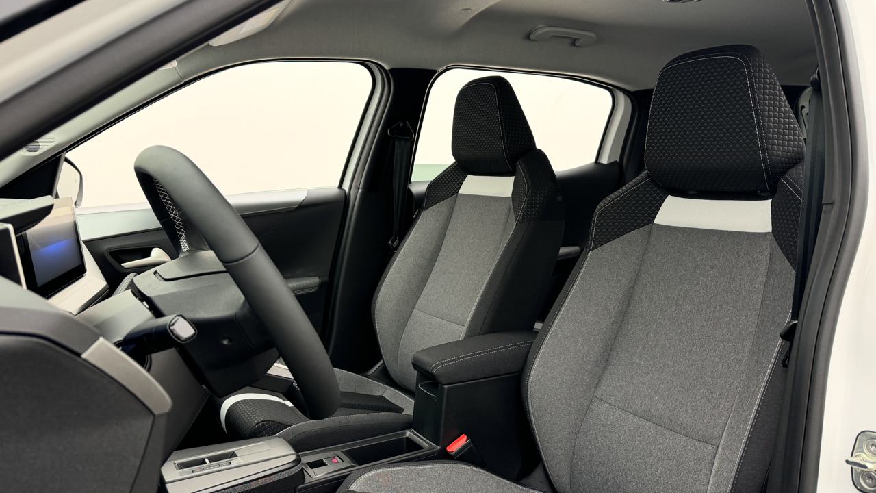OPEL Frontera-e 44 kWh GS-image-4