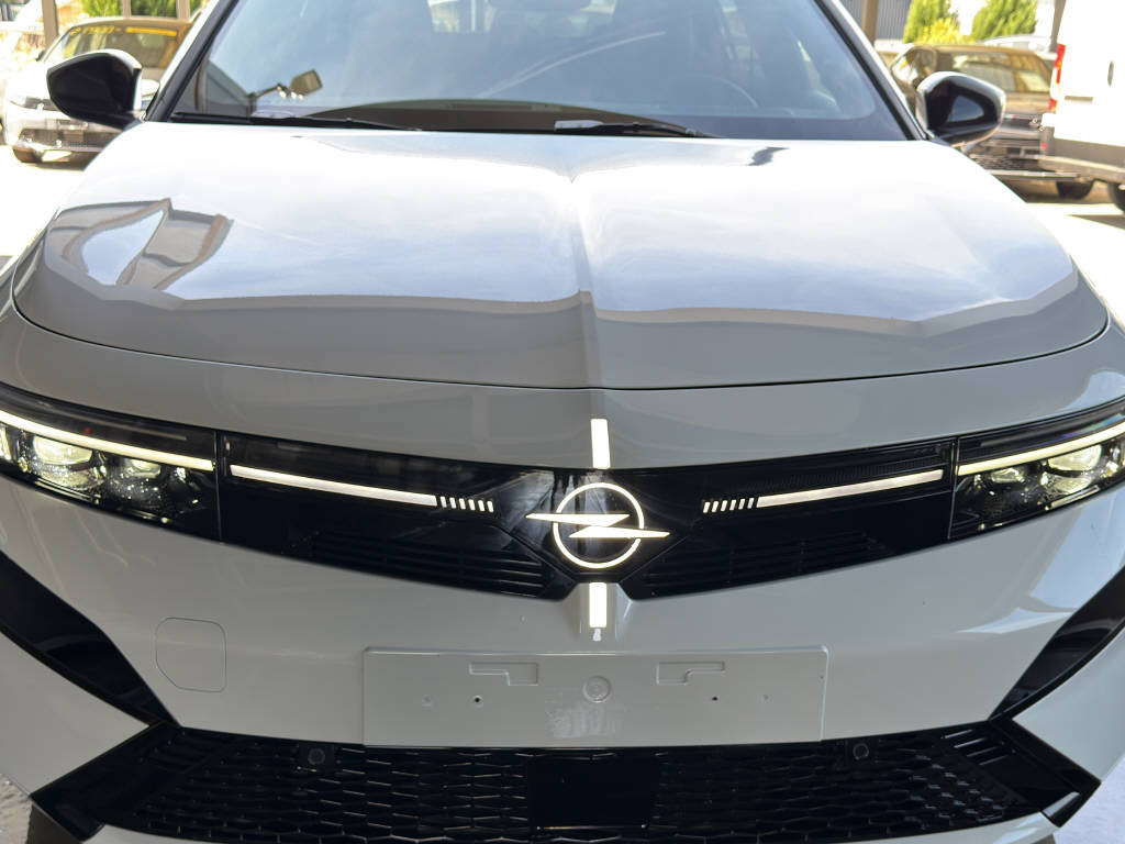 OPEL Astra-e Sports Tourer Ultimate-image-7