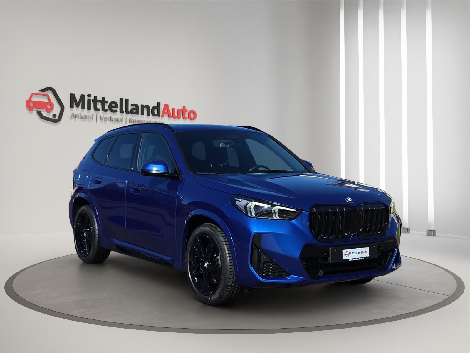 BMW X1 xDrive 23d 48V M Sport-showroom-element-2
