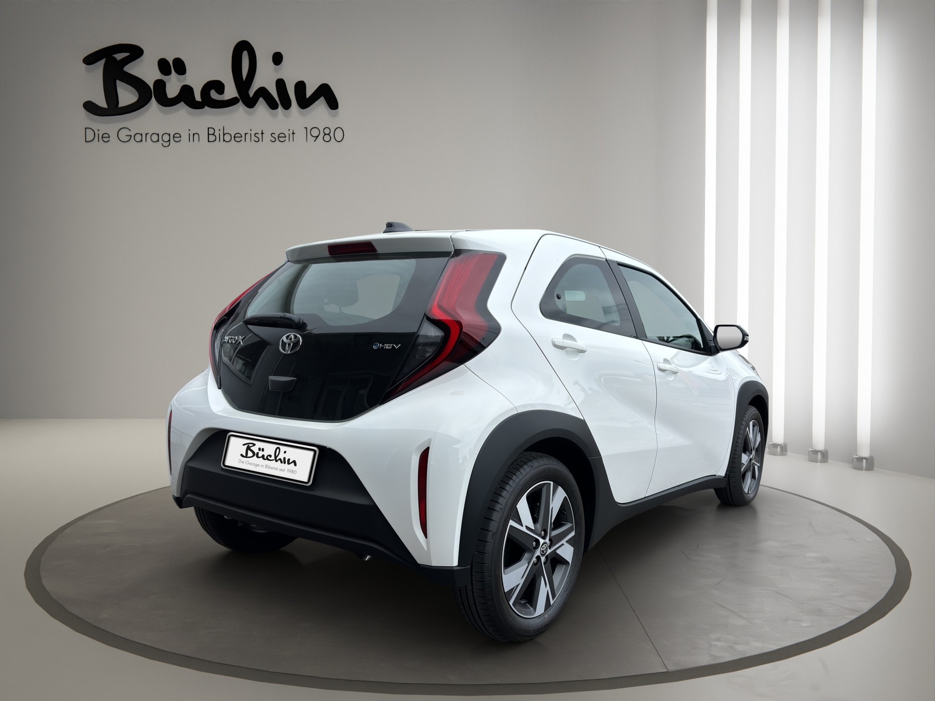 TOYOTA Aygo X 1.5 VVT-i HSD Trend e-CVT-image-6