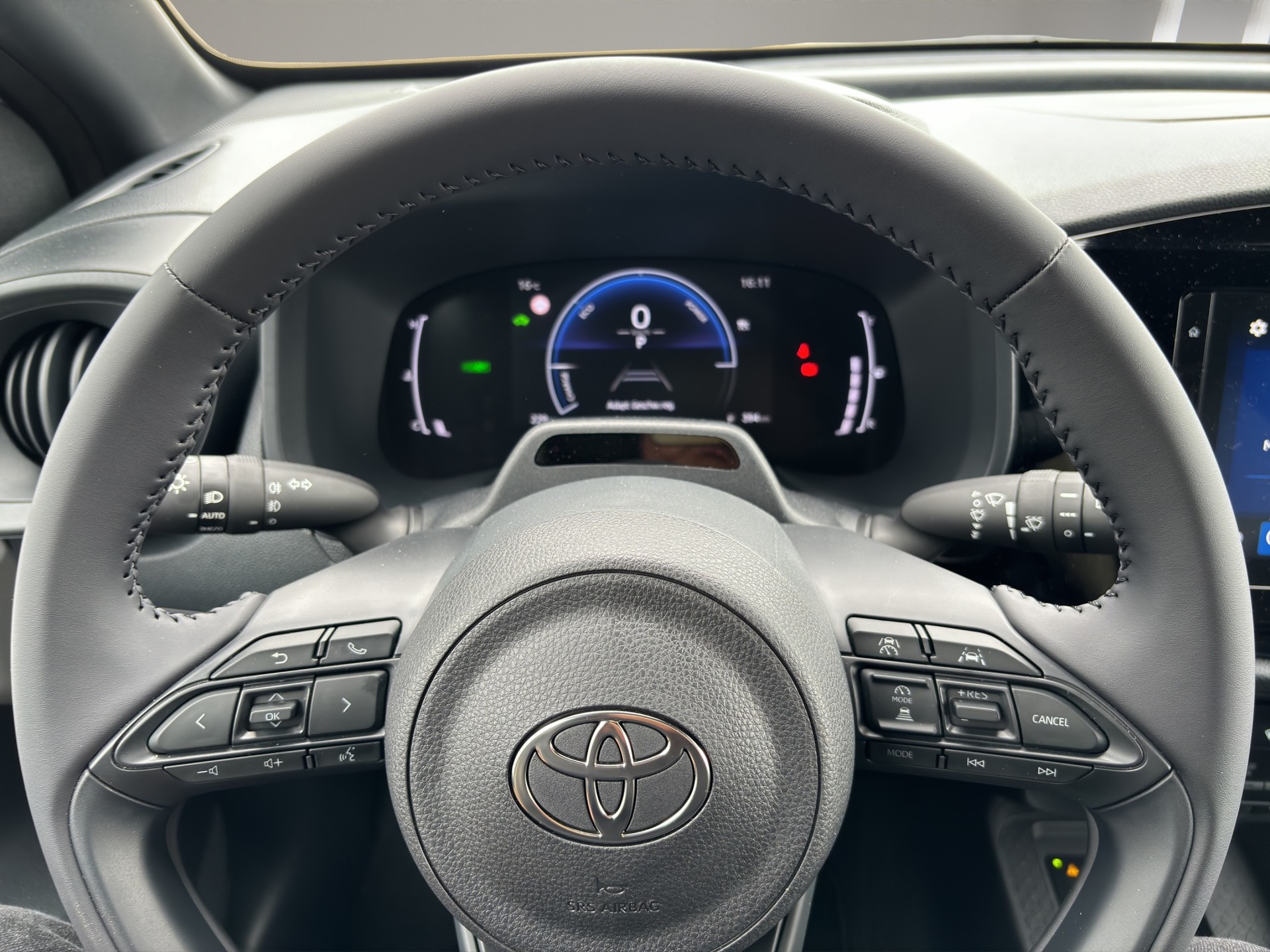 TOYOTA Aygo X 1.5 VVT-i HSD Trend e-CVT-image-15
