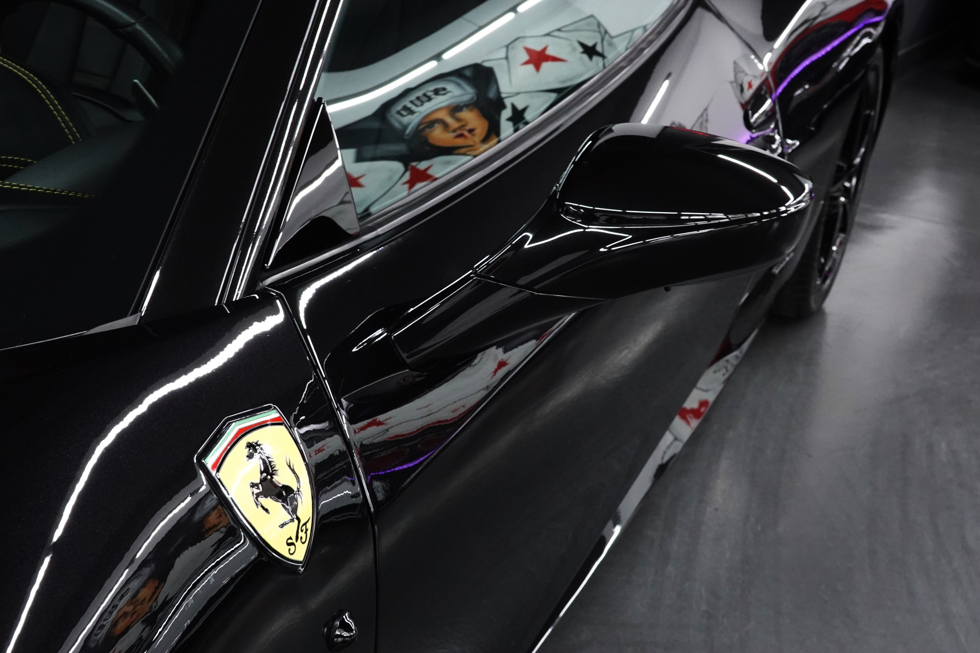 FERRARI 458 ITALIA 4.5 V8 SAUGER // FERRARI SERVICE // CH-FAHRZEUG // GELBE NÄHTE-image-9