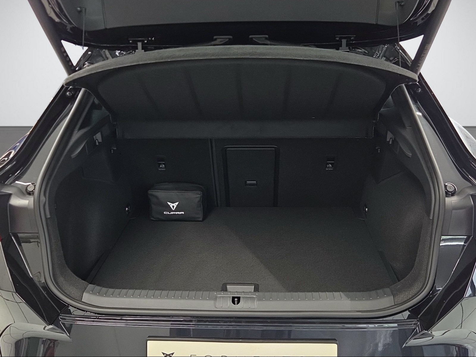 CUPRA Formentor 2.0 TSI Prime Edition VZ 4Drive DSG-image-6