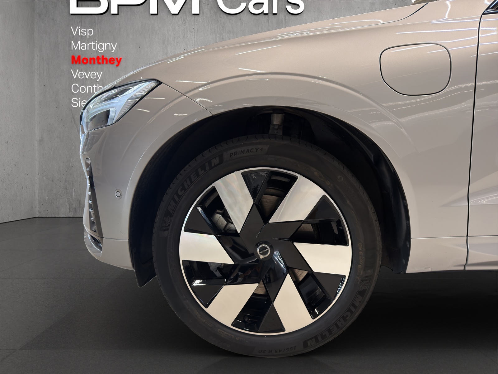 VOLVO XC60 T6 eAWD PluginHybrid Ultra Dark Geartronic-image-6