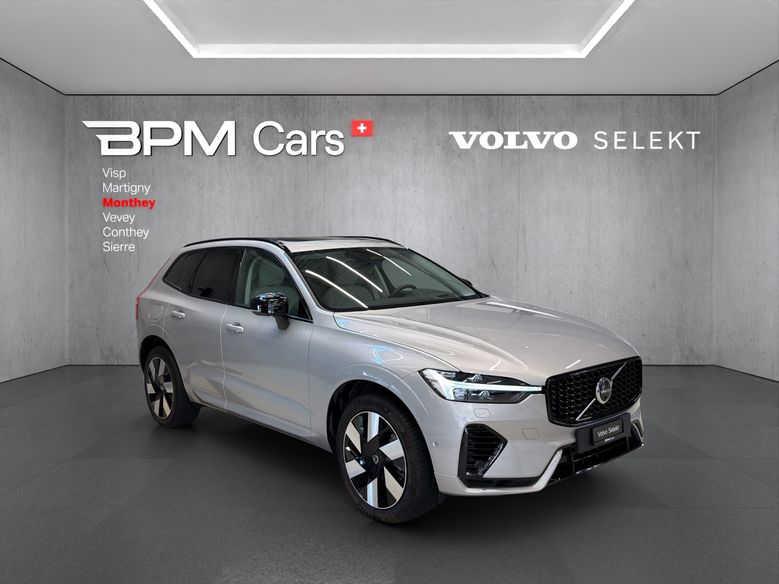 VOLVO XC60 T6 eAWD PluginHybrid Ultra Dark Geartronic-showroom-element-2