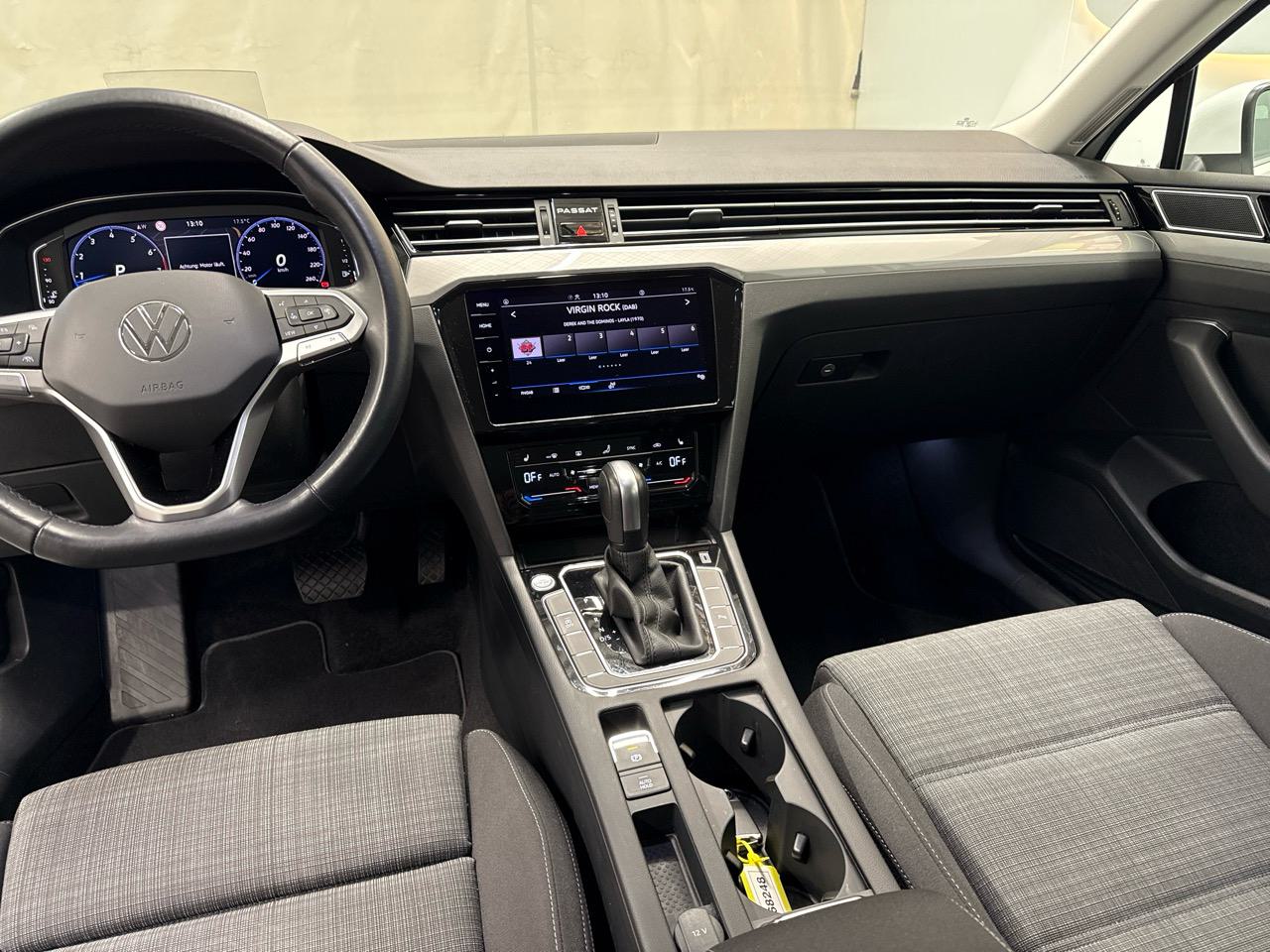 VW Passat Variant 1.5 TSI EVO Business DSG-image-4