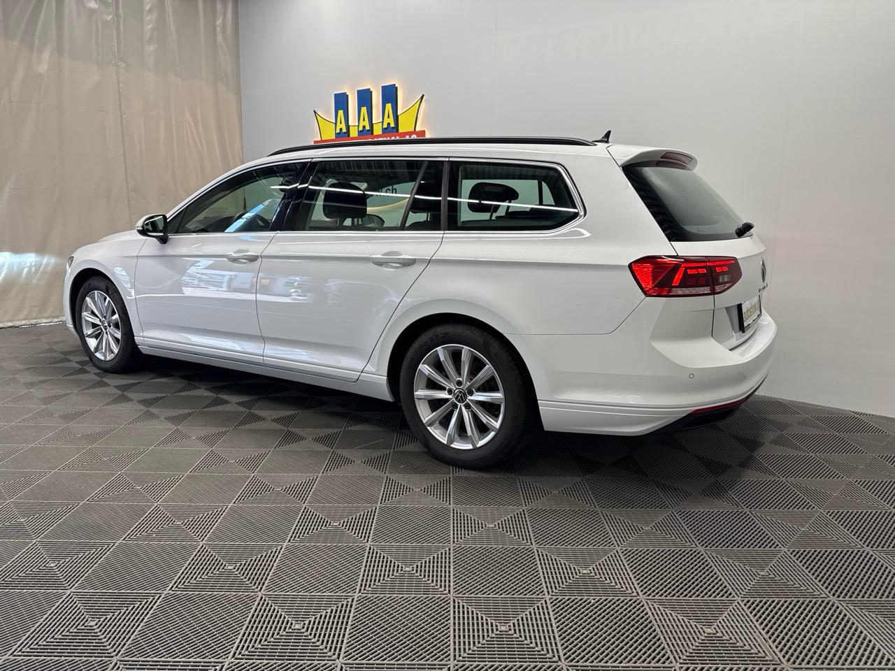 VW Passat Variant 1.5 TSI EVO Business DSG-showroom-element-1