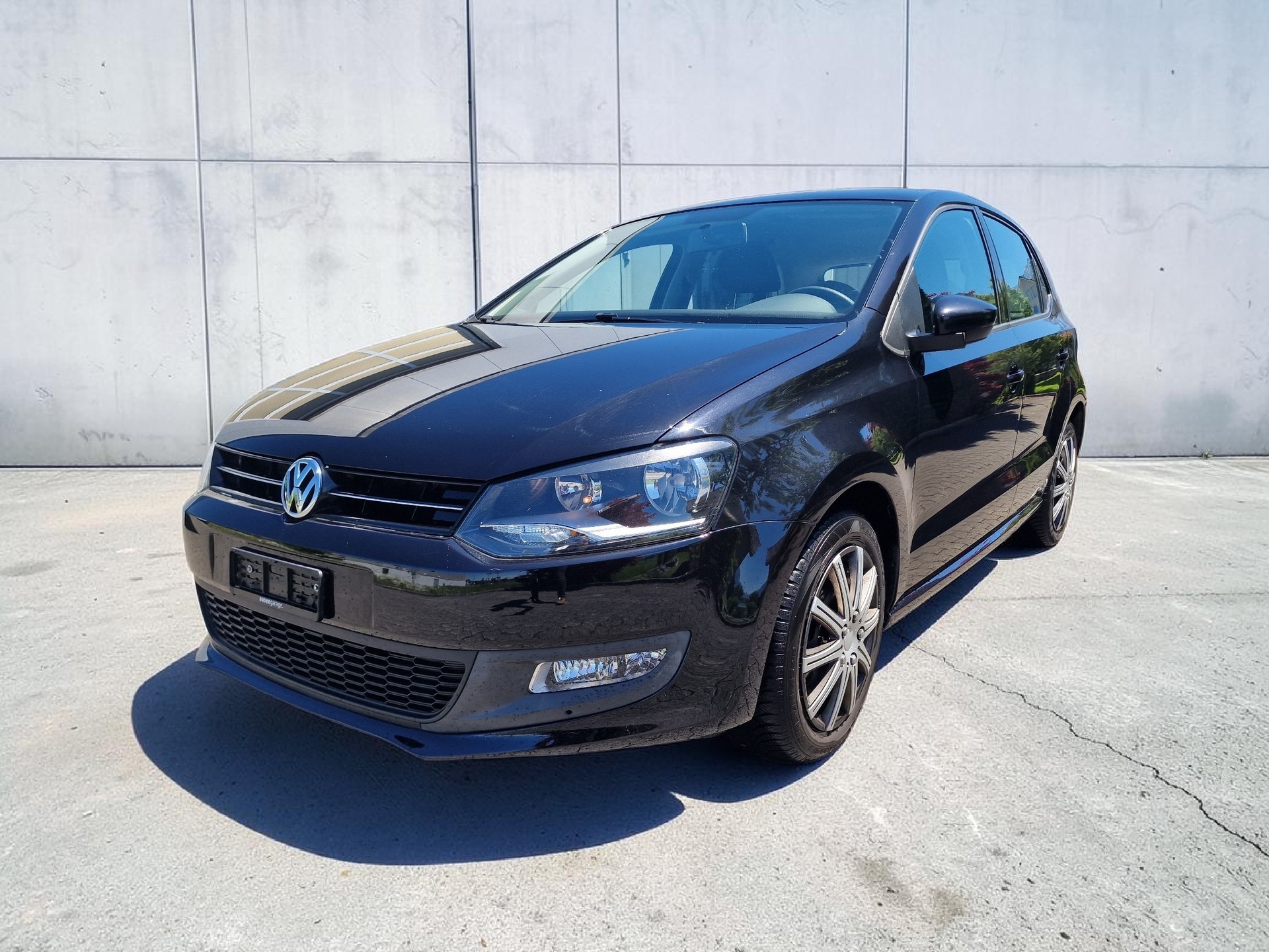 VW Polo 1.4 16V Comfortline 12Mt Gara 8xRad MFK NEU-showroom-element-1