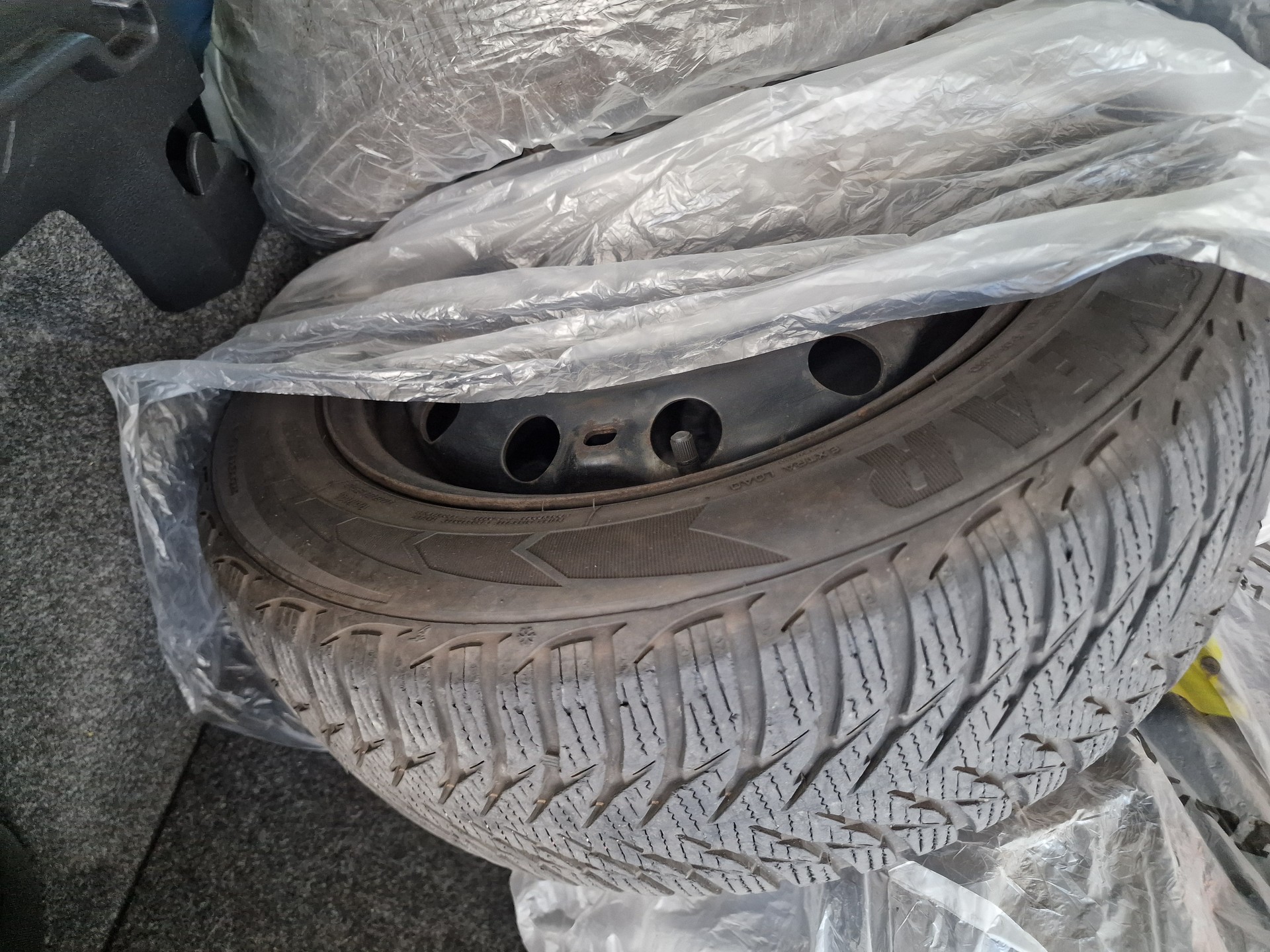 VW Polo 1.4 16V Comfortline 12Mt Gara 8xRad MFK NEU-image-22