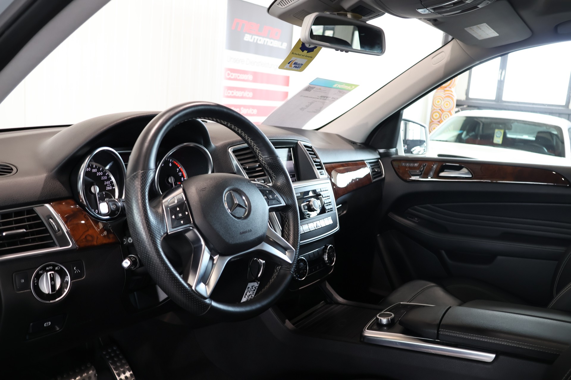 MERCEDES-BENZ ML 500 Executive 4Matic 7G-Tronic-image-10