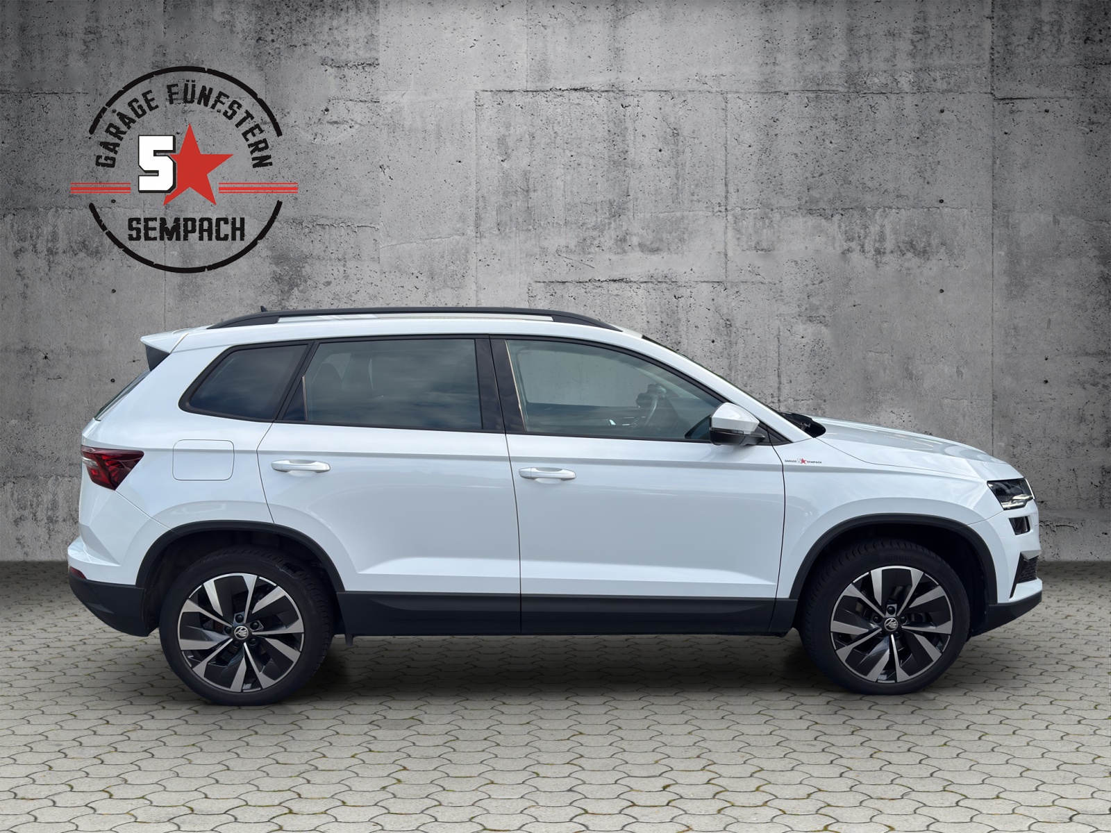 SKODA Karoq 1.5 TSI Style DSG-image-5