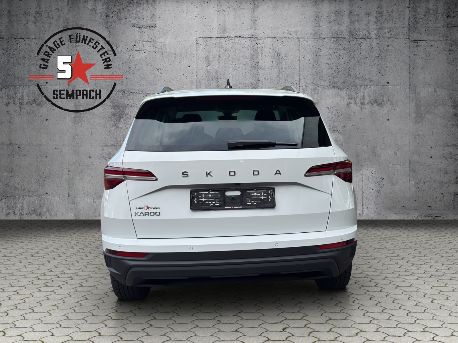 SKODA Karoq 1.5 TSI Style DSG-showroom-element-3