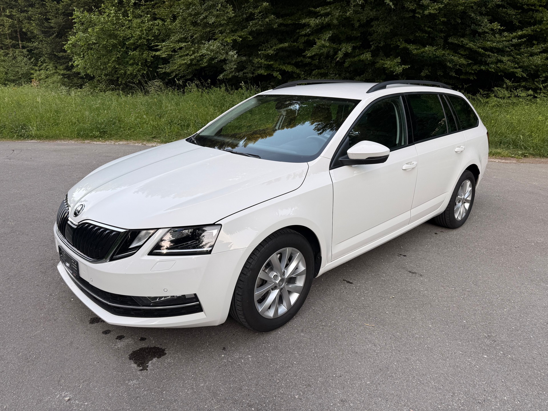 SKODA Octavia Combi 2.0 TDI Style 4x4 DSG-image-1