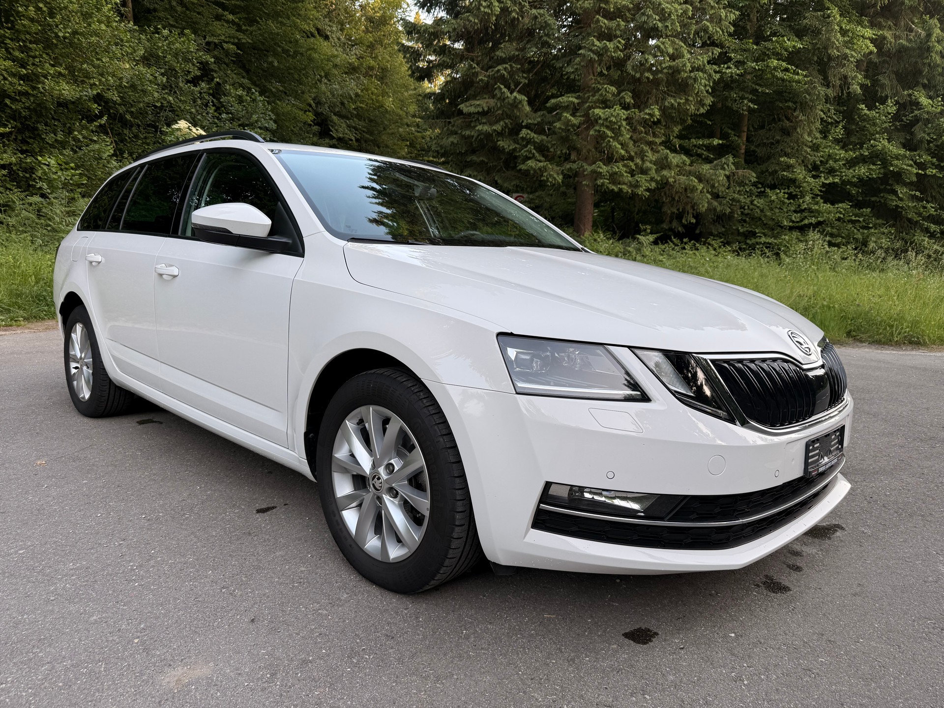 SKODA Octavia Combi 2.0 TDI Style 4x4 DSG-image-7