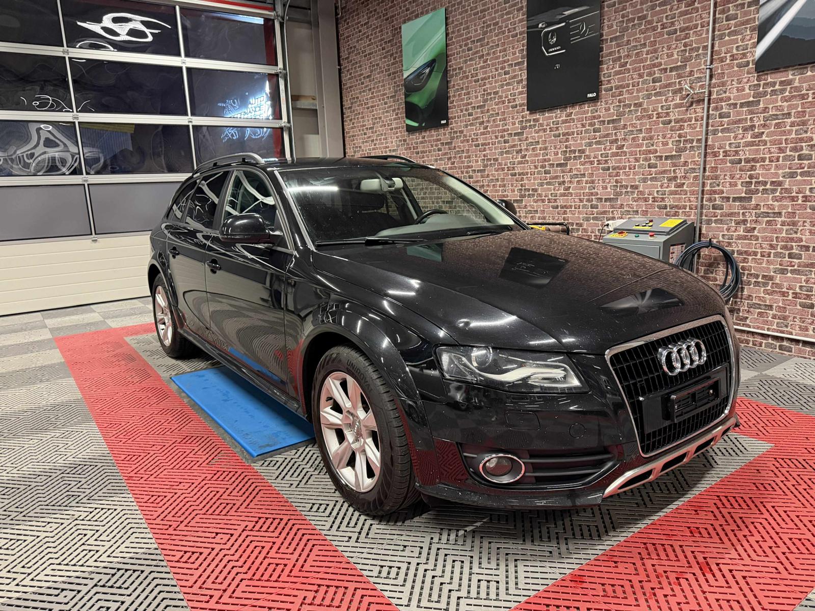AUDI A4 allroad 2.0 TFSI quattro-image-6