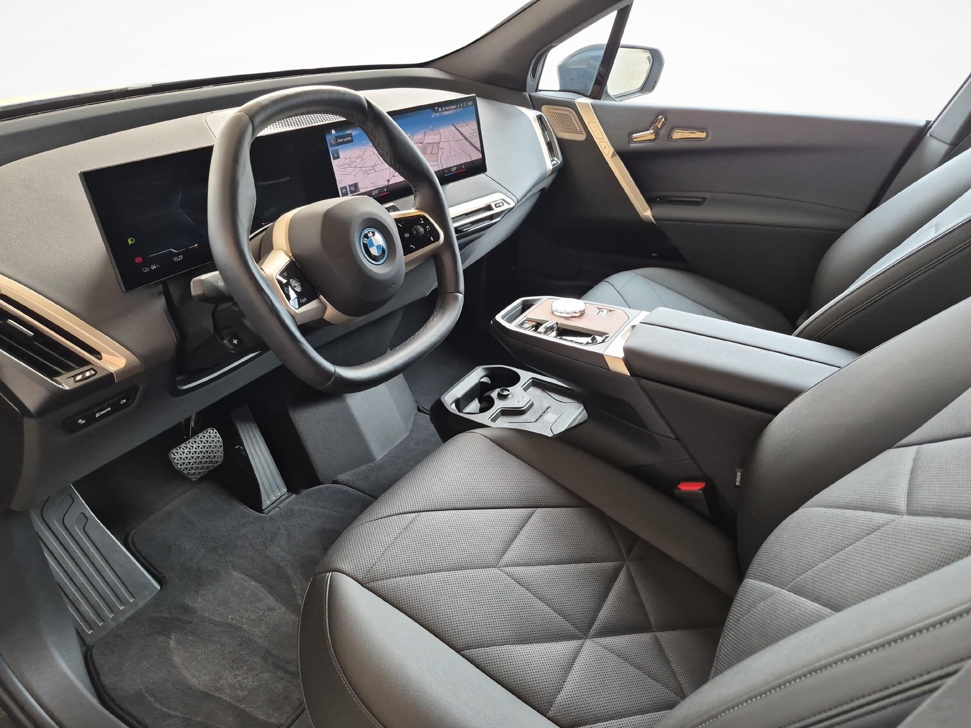 BMW iX M60 / ab 0,99% Leasing bei Abschluss einer Protect Autoversicherung-image-13