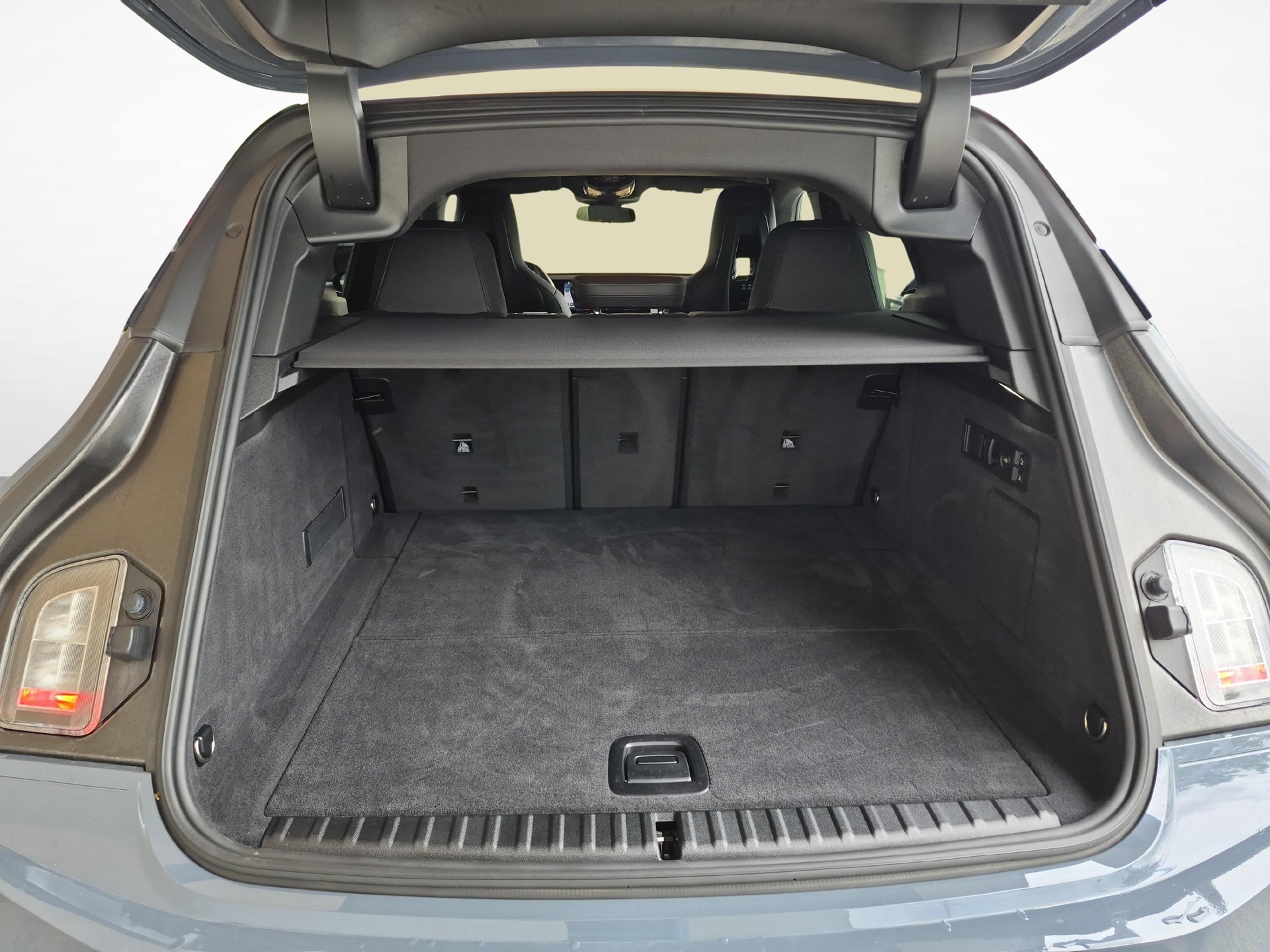 BMW iX M60 / ab 0,99% Leasing bei Abschluss einer Protect Autoversicherung-image-12