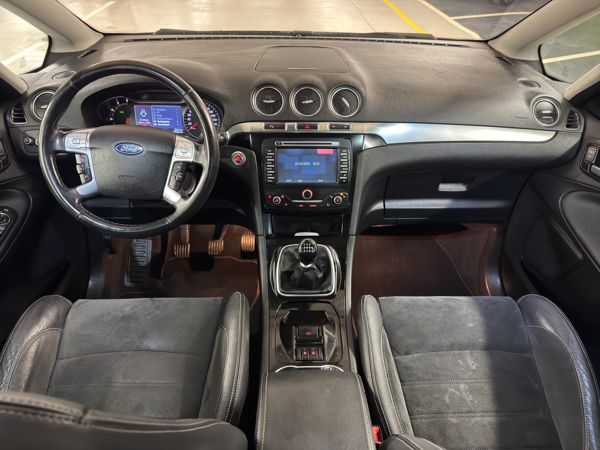 FORD S-Max 2.2 TDCi Titanium-image-10