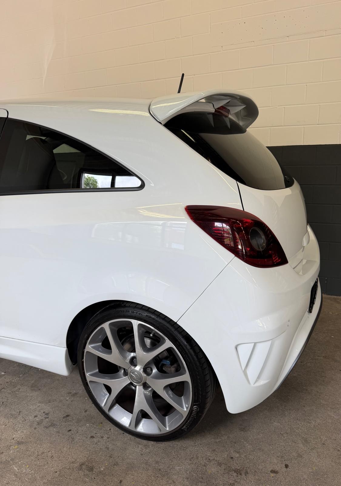 OPEL Corsa 1.6 Turbo OPC //NEU AB MFK!-image-5