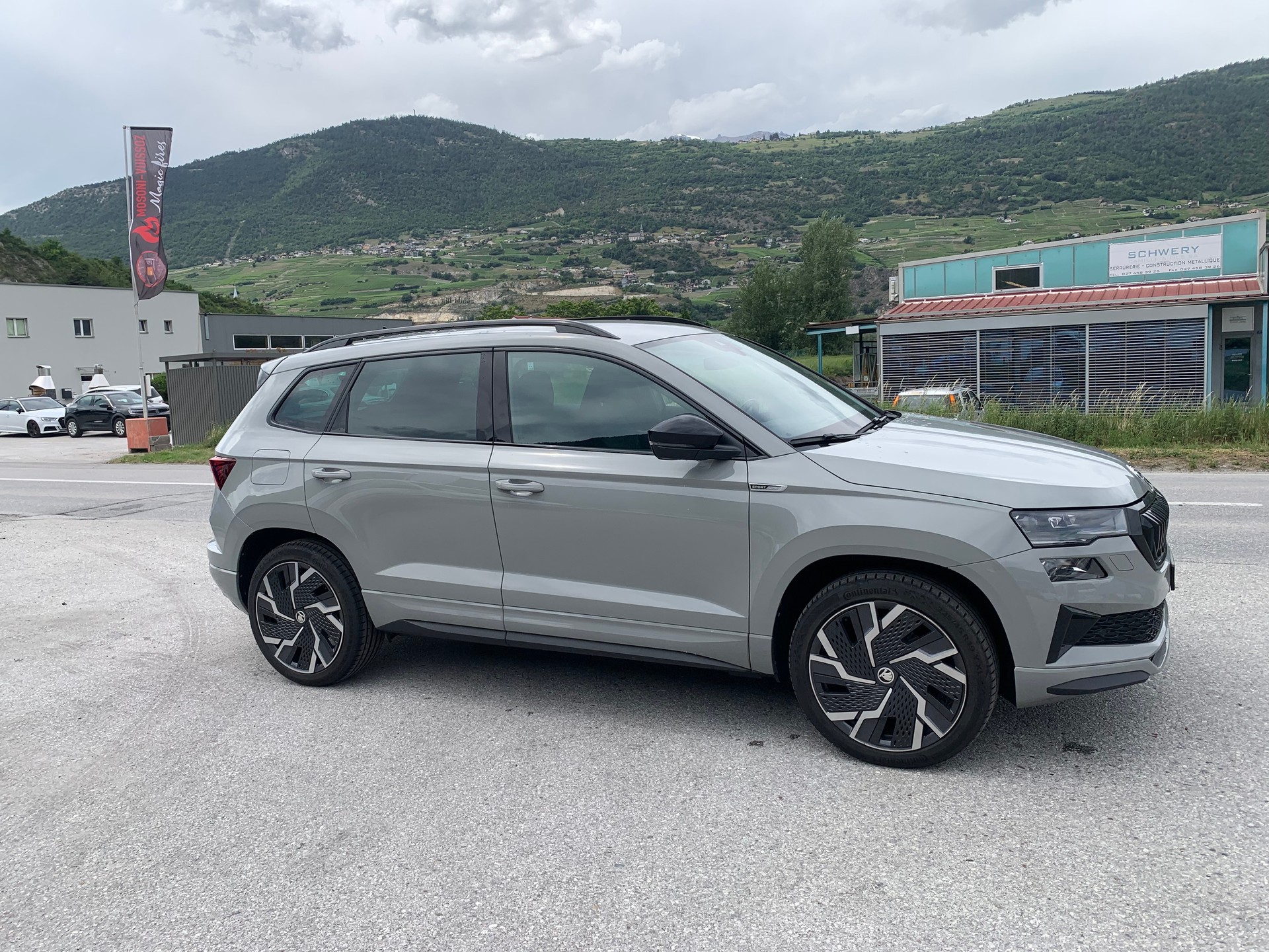 SKODA Karoq 2.0 TDI CR SportLine 4x4 DSG-showroom-element-1