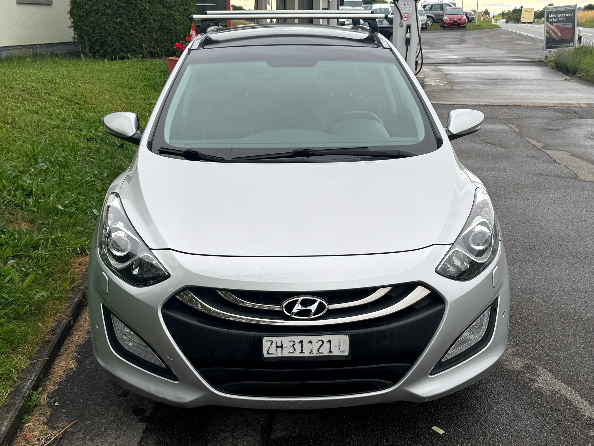 HYUNDAI i30 Wagon 1.6 GDI Style Automatic-image-1