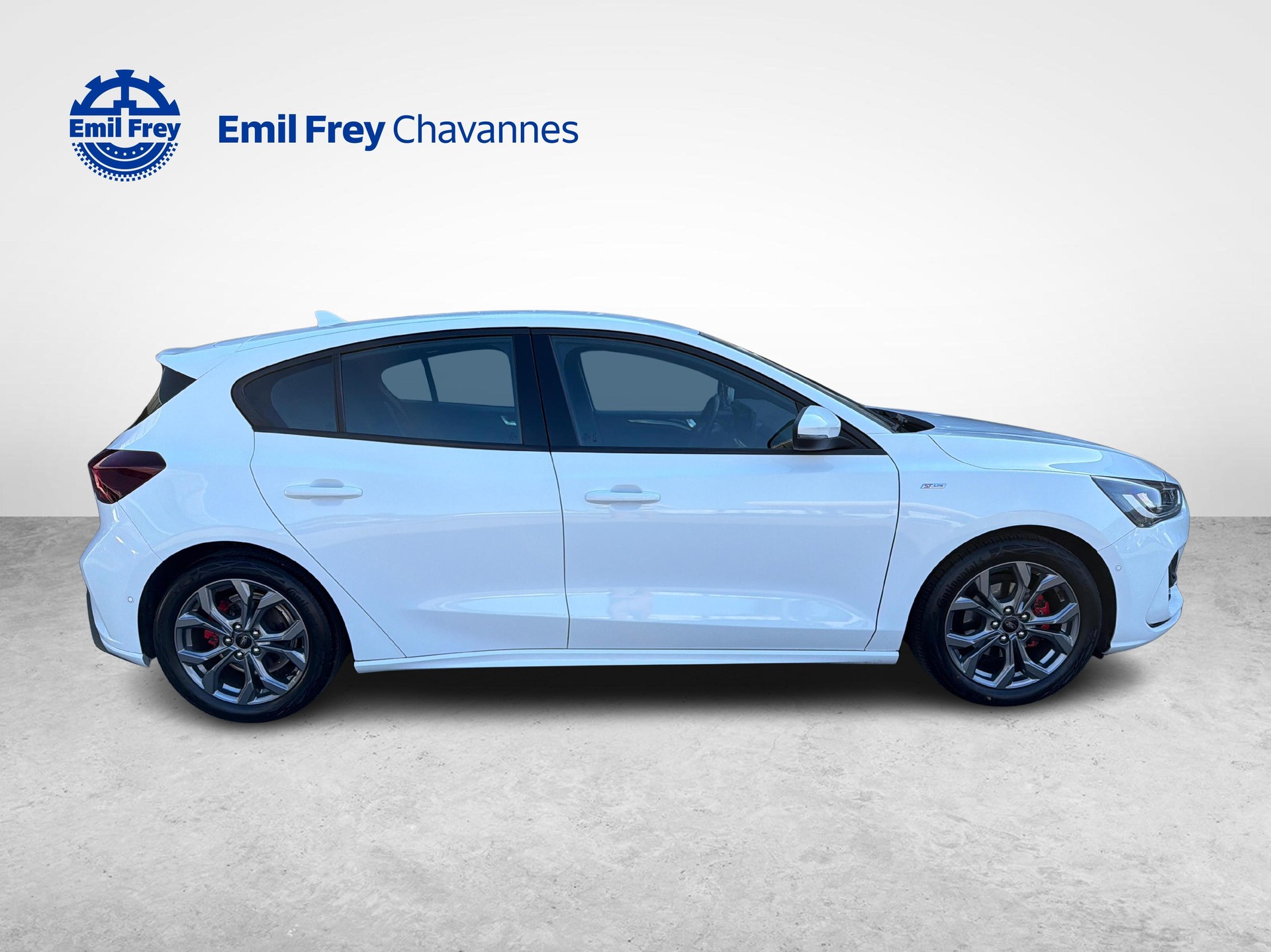 FORD Focus 1.0i EcoB Hybrid 125 ST-Line-showroom-element-3