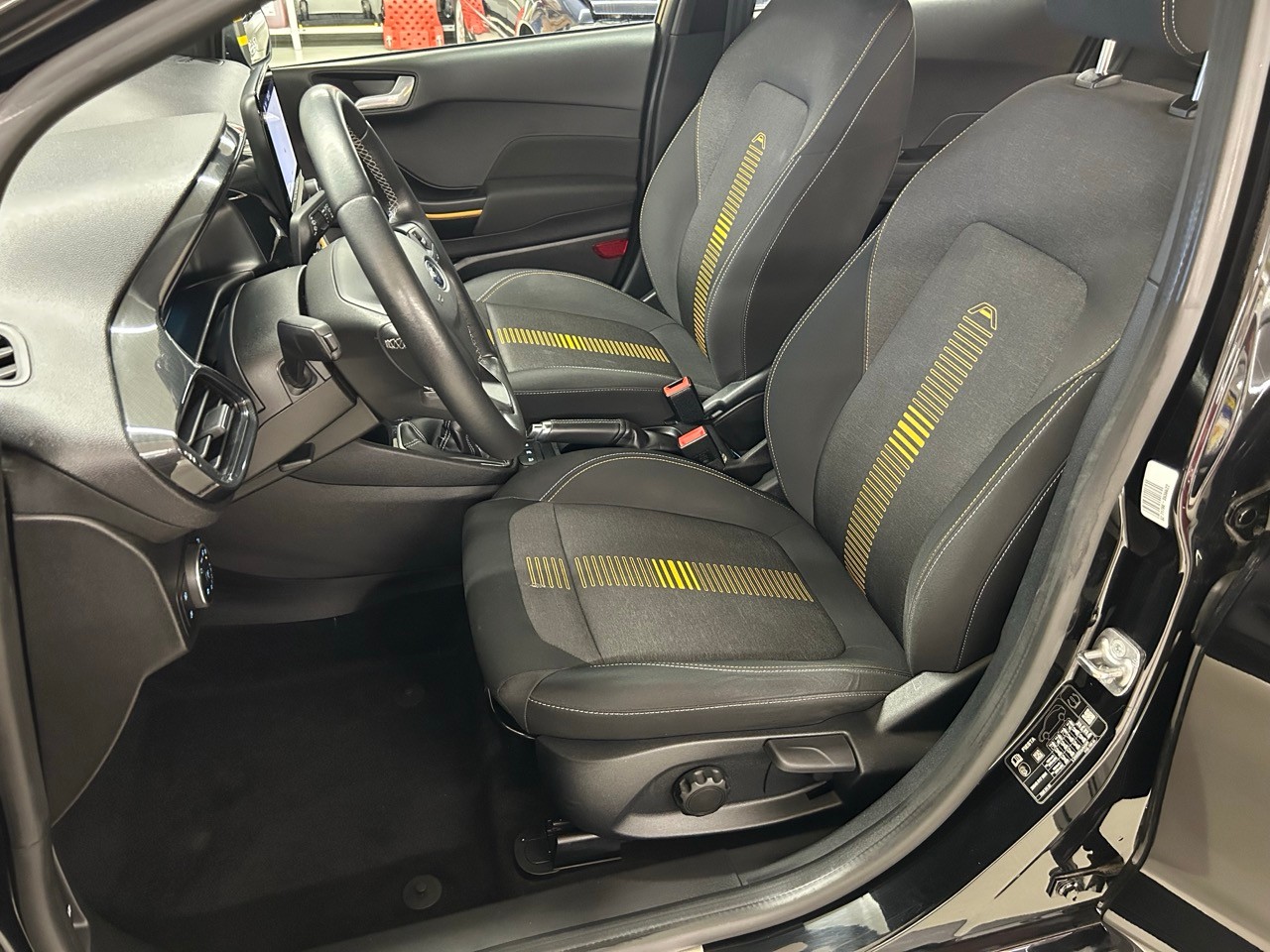 FORD Fiesta 1.0 SCTi Active-image-9