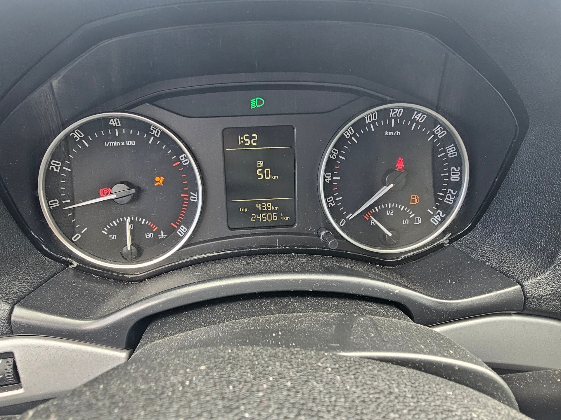 SKODA Octavia Combi 1.8 TSI Ambition 4x4-image-12