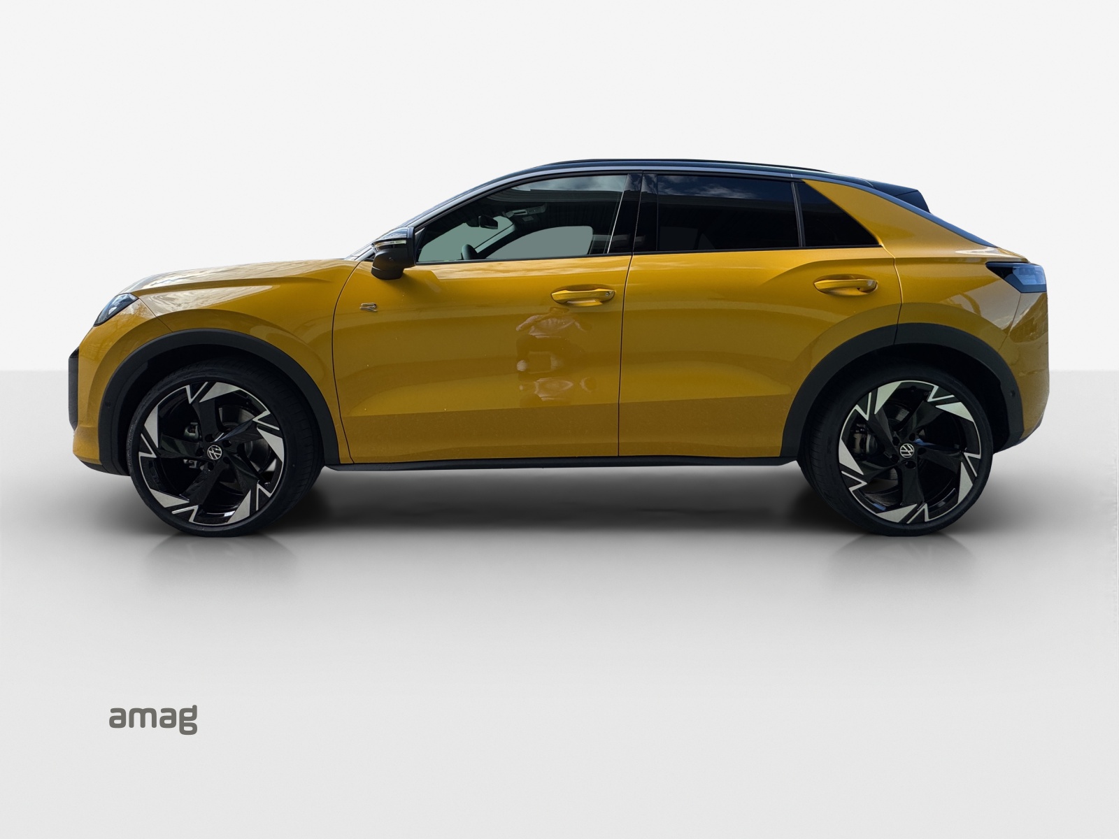 VW T-Roc 1.5 eTSI mHEV R-Line DSG-showroom-element-1