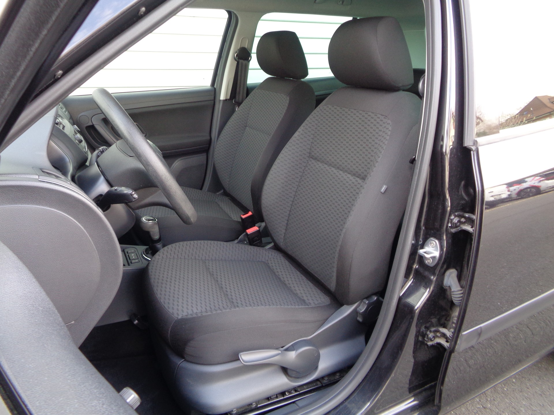 SKODA Fabia 1.2 TSI Ambition-image-5