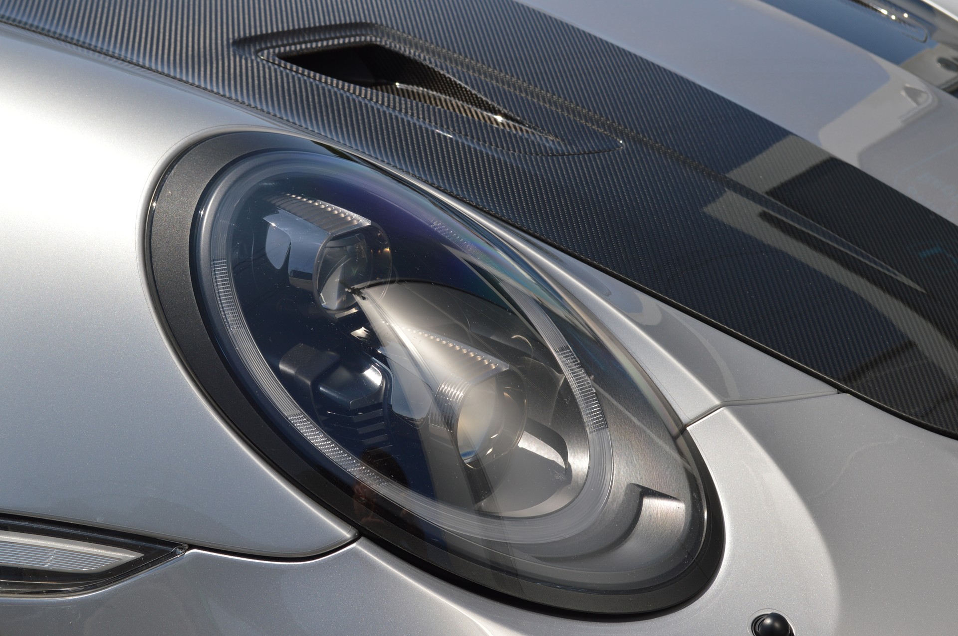 PORSCHE 911 GT2 RS PDK-image-24