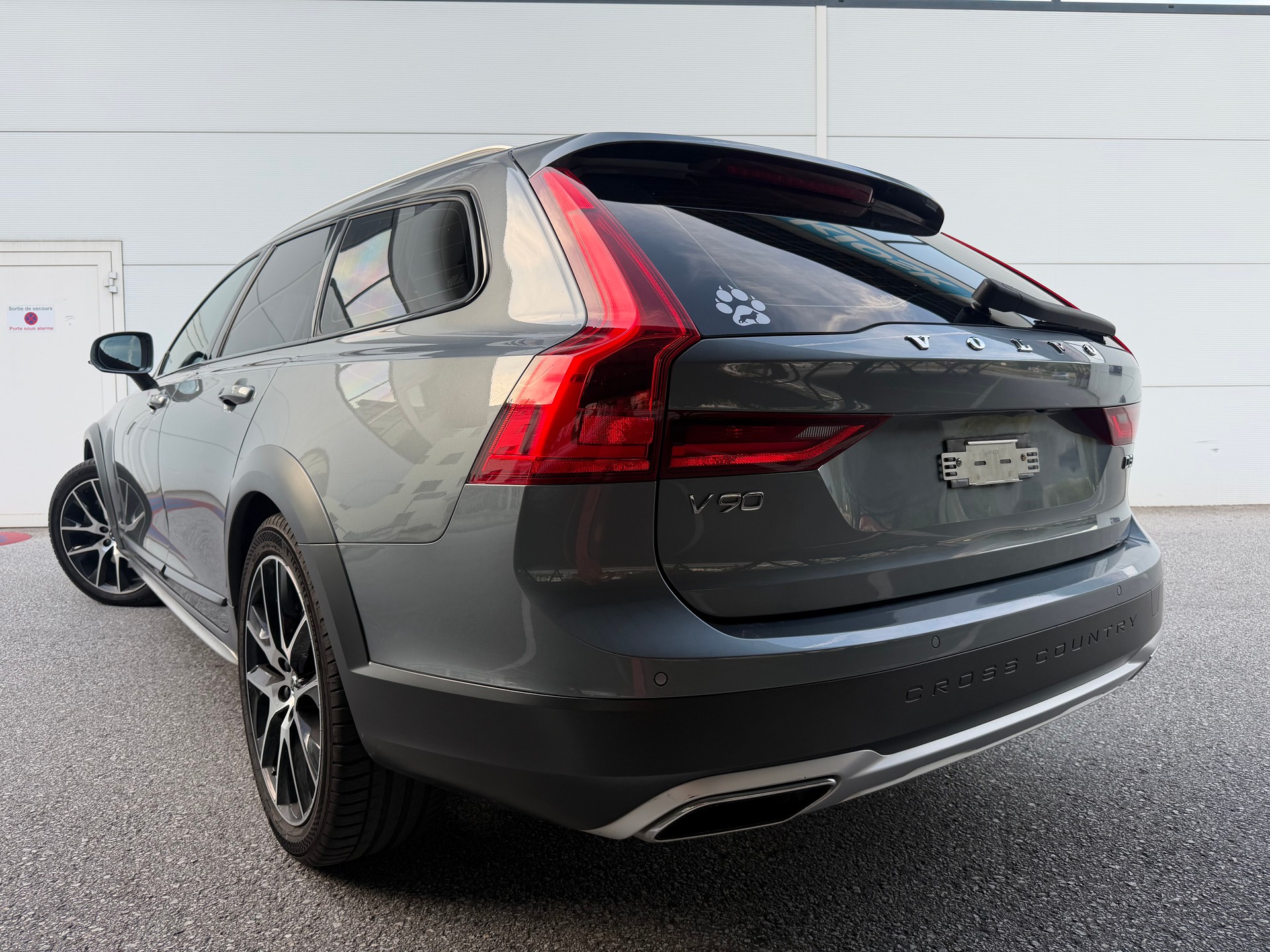 VOLVO Cross Country 2.0 D5 AWD-image-6