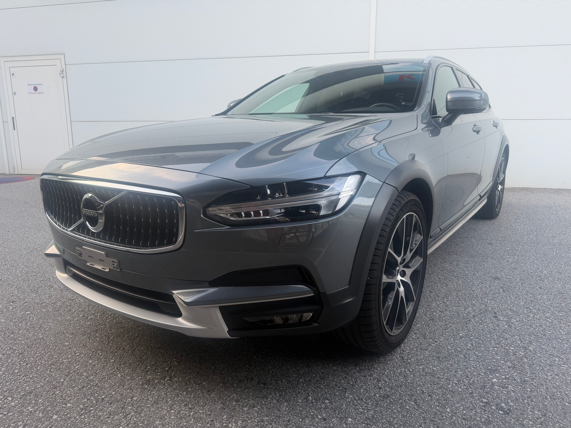 VOLVO Cross Country 2.0 D5 AWD-image-2