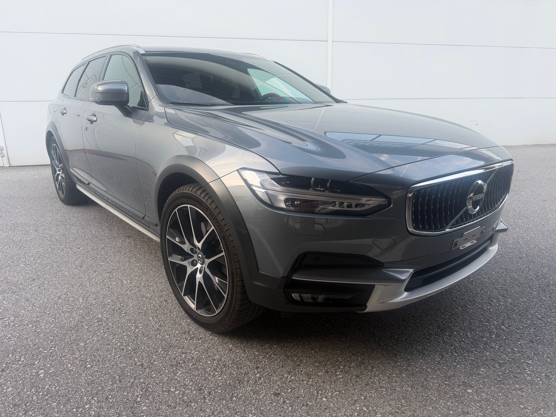 VOLVO Cross Country 2.0 D5 AWD