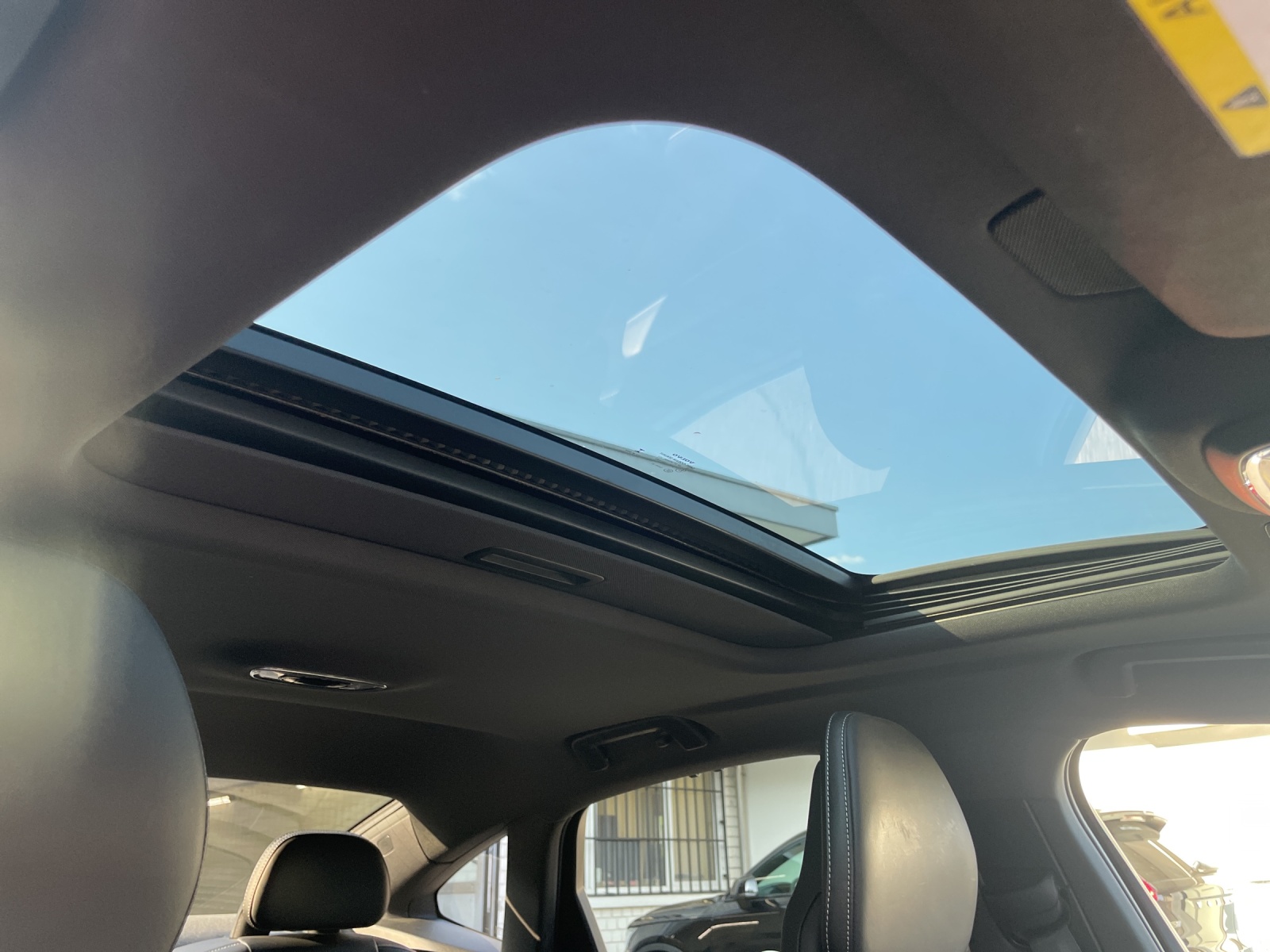VOLVO S90 2.0 D5 R-Design AWD-image-17