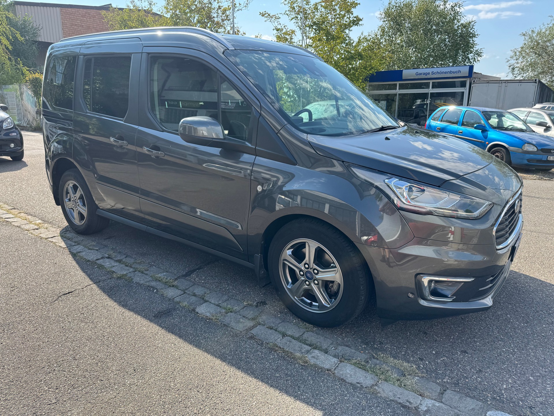 FORD Tourneo Connect 1.5 EcoBlue Titanium Automat-image-2