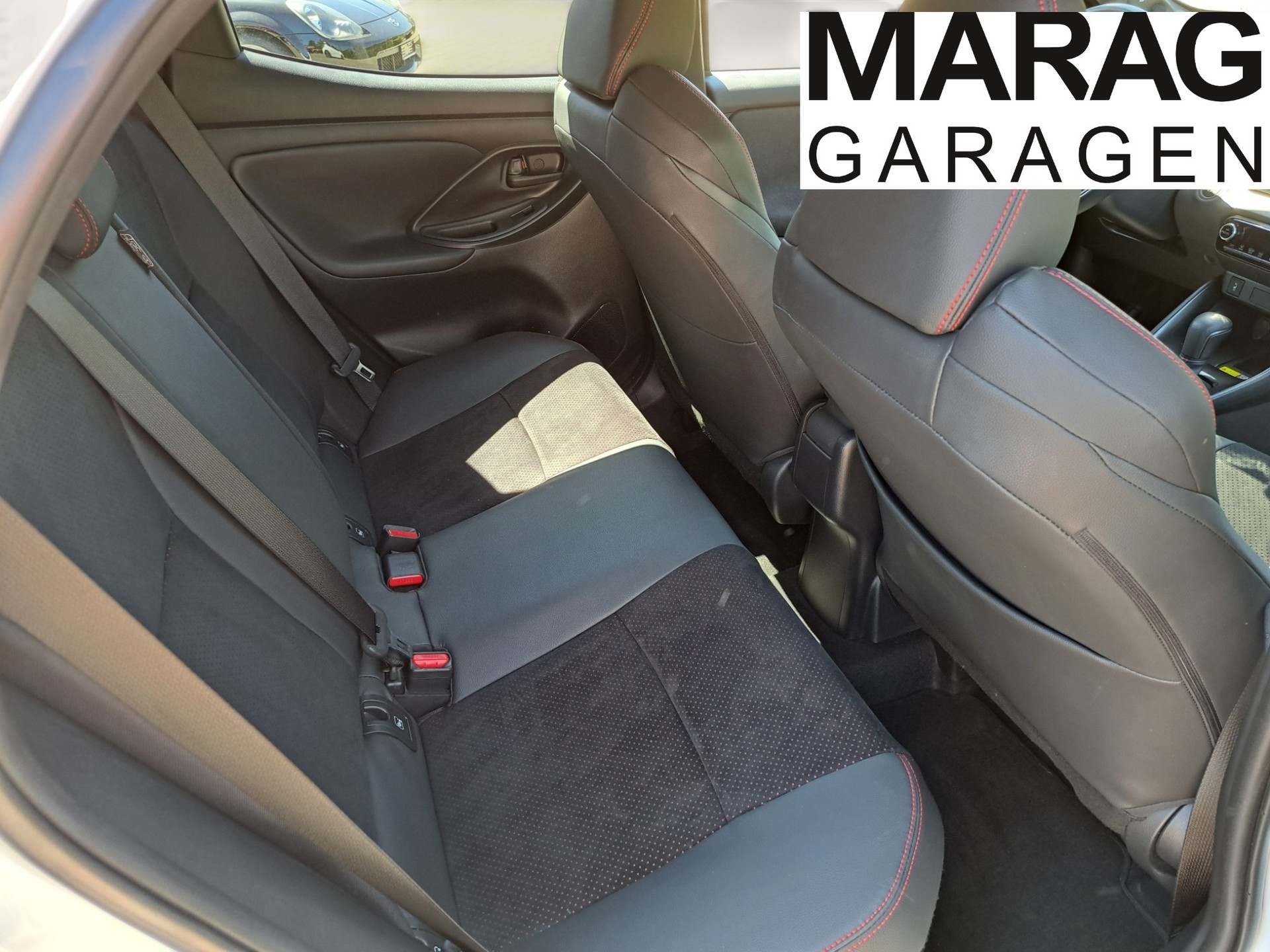 TOYOTA Yaris 1.5 GR Sport e-CVT-image-5