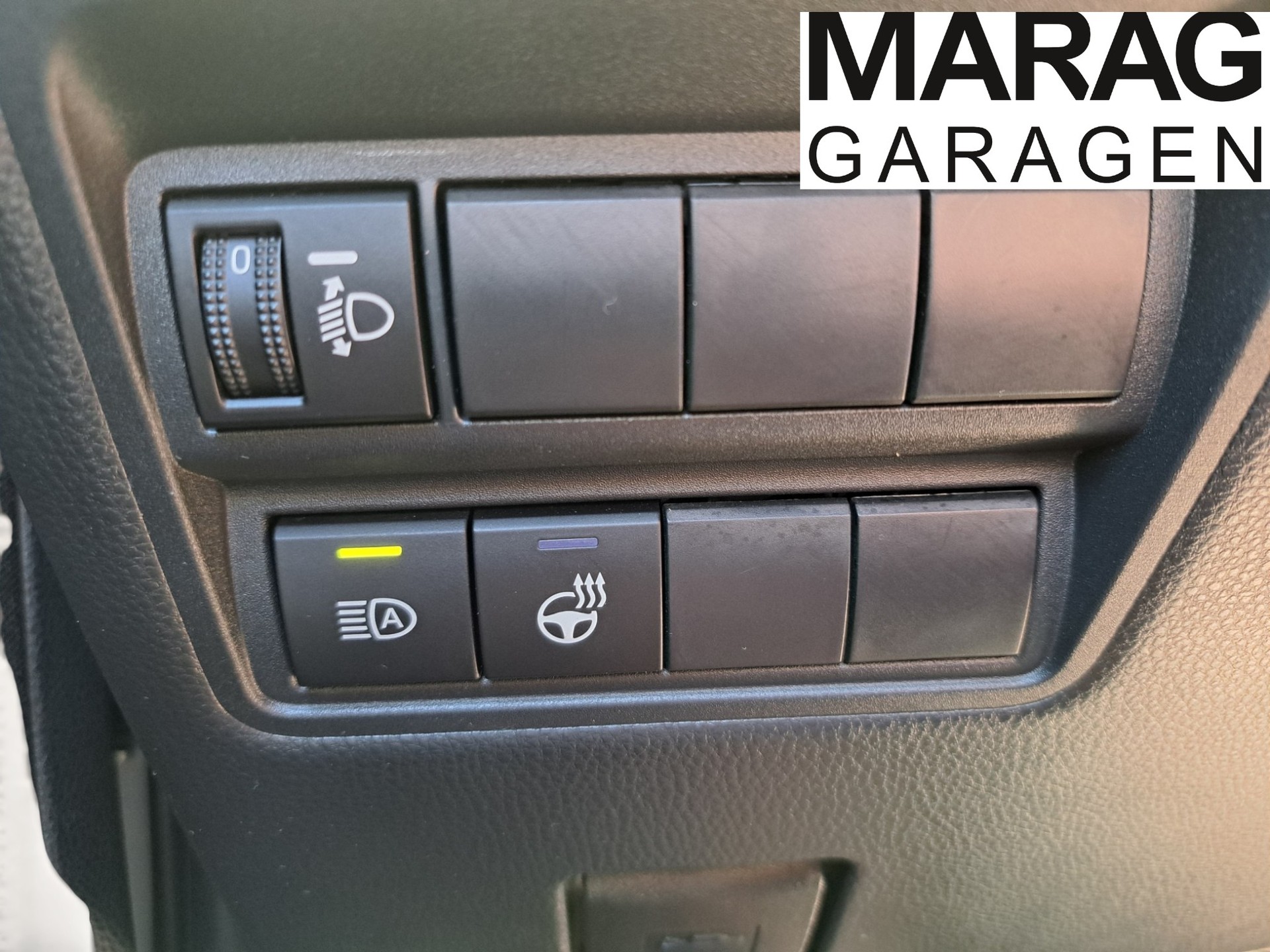 TOYOTA Yaris 1.5 GR Sport e-CVT-image-13