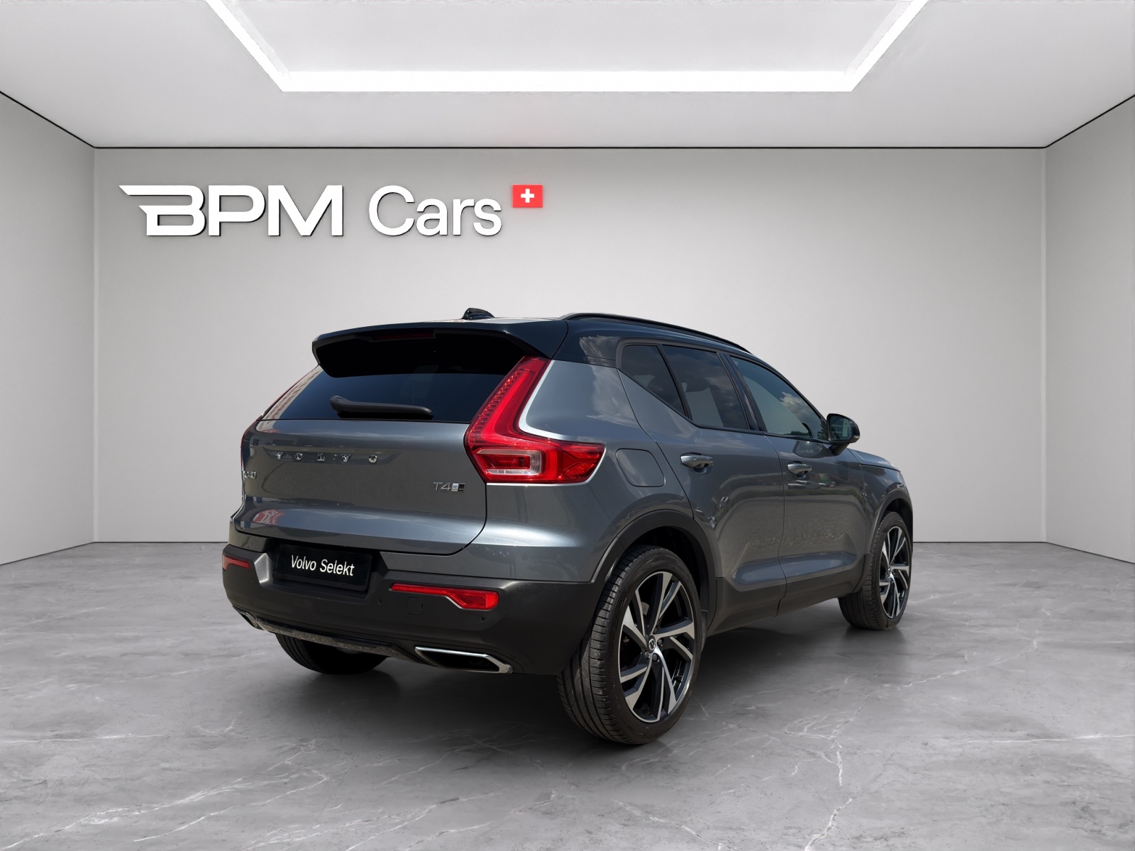 VOLVO XC40 2.0 T4 R-Design AWD-showroom-element-3