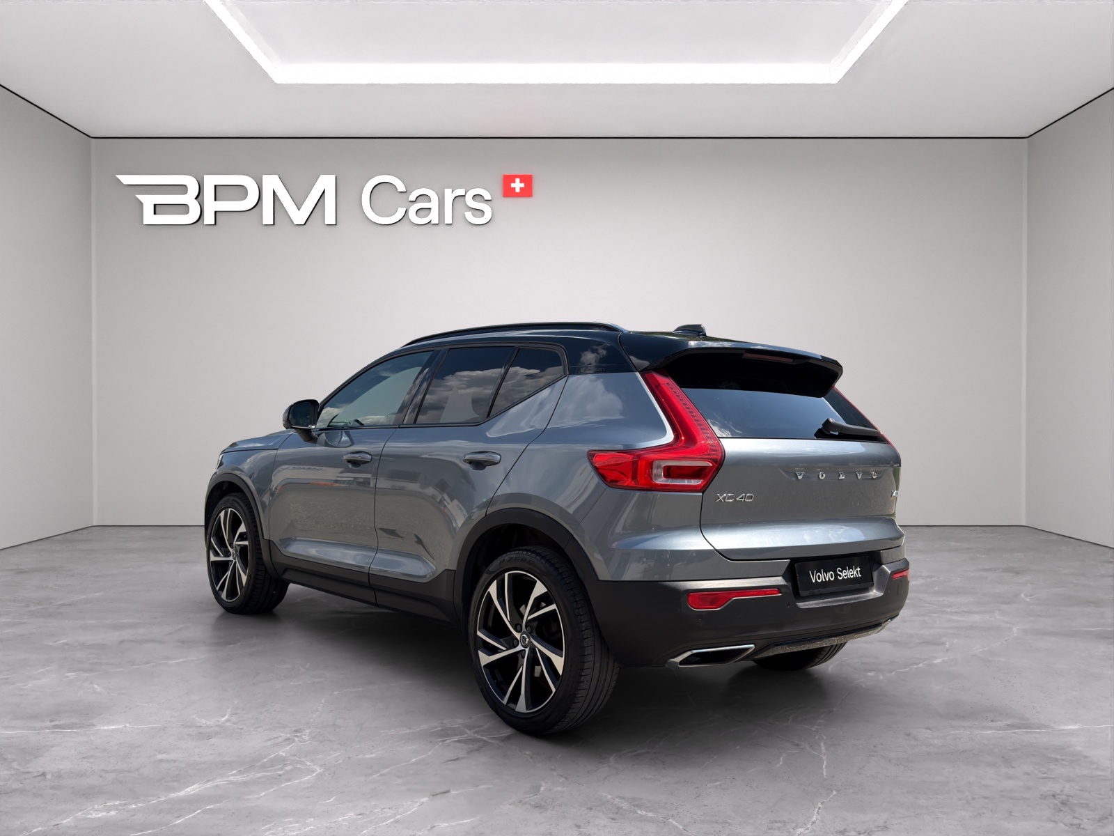 VOLVO XC40 2.0 T4 R-Design AWD-showroom-element-1