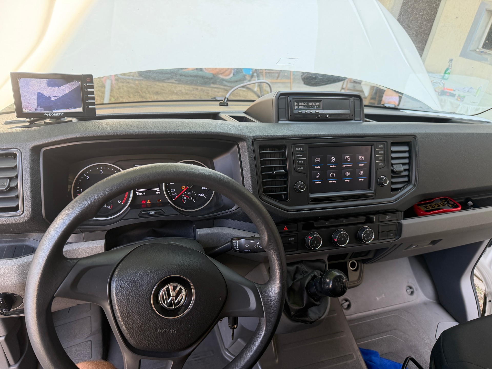 VW CRAFTER-showroom-element-3