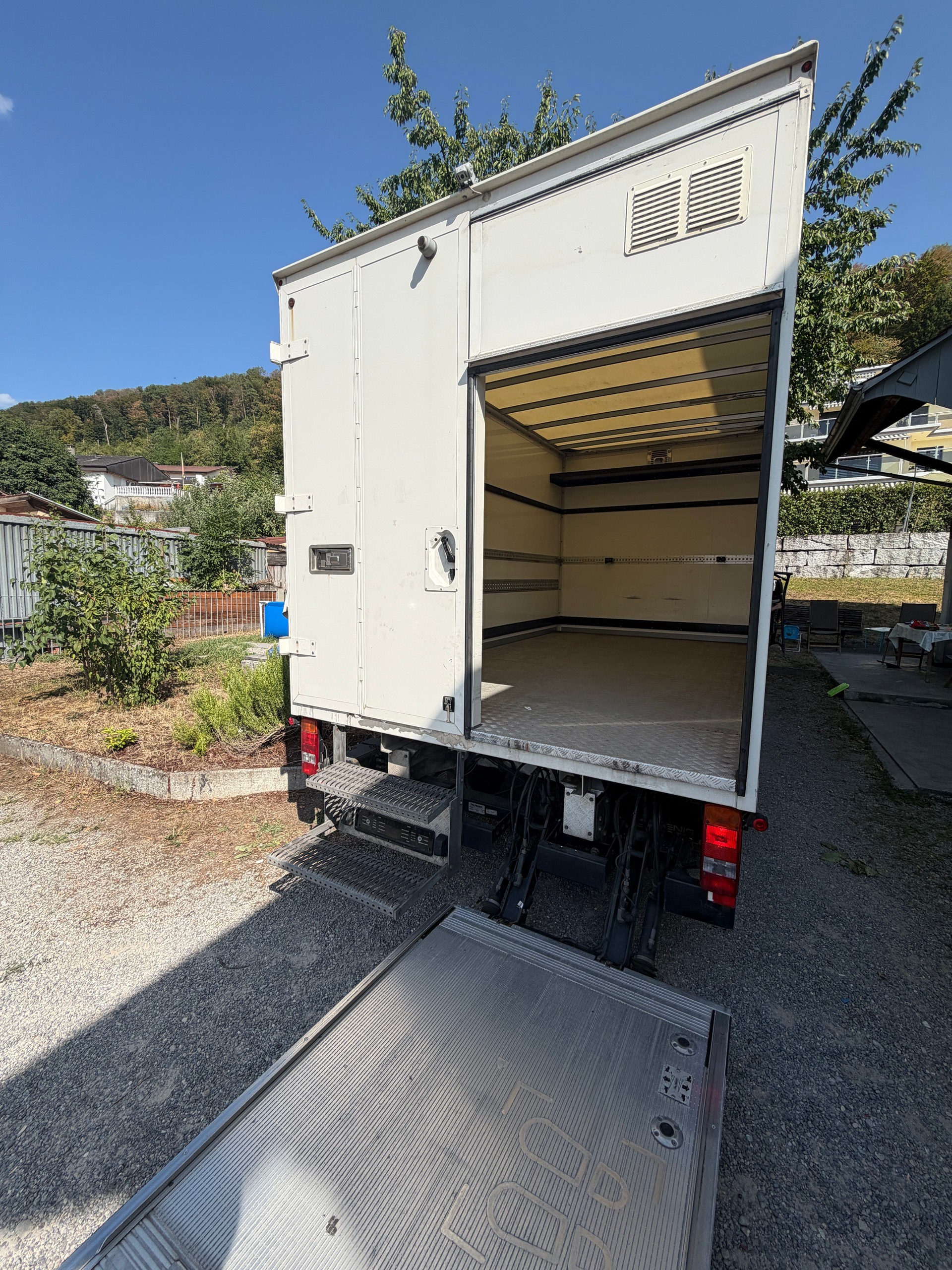 VW CRAFTER-image-14