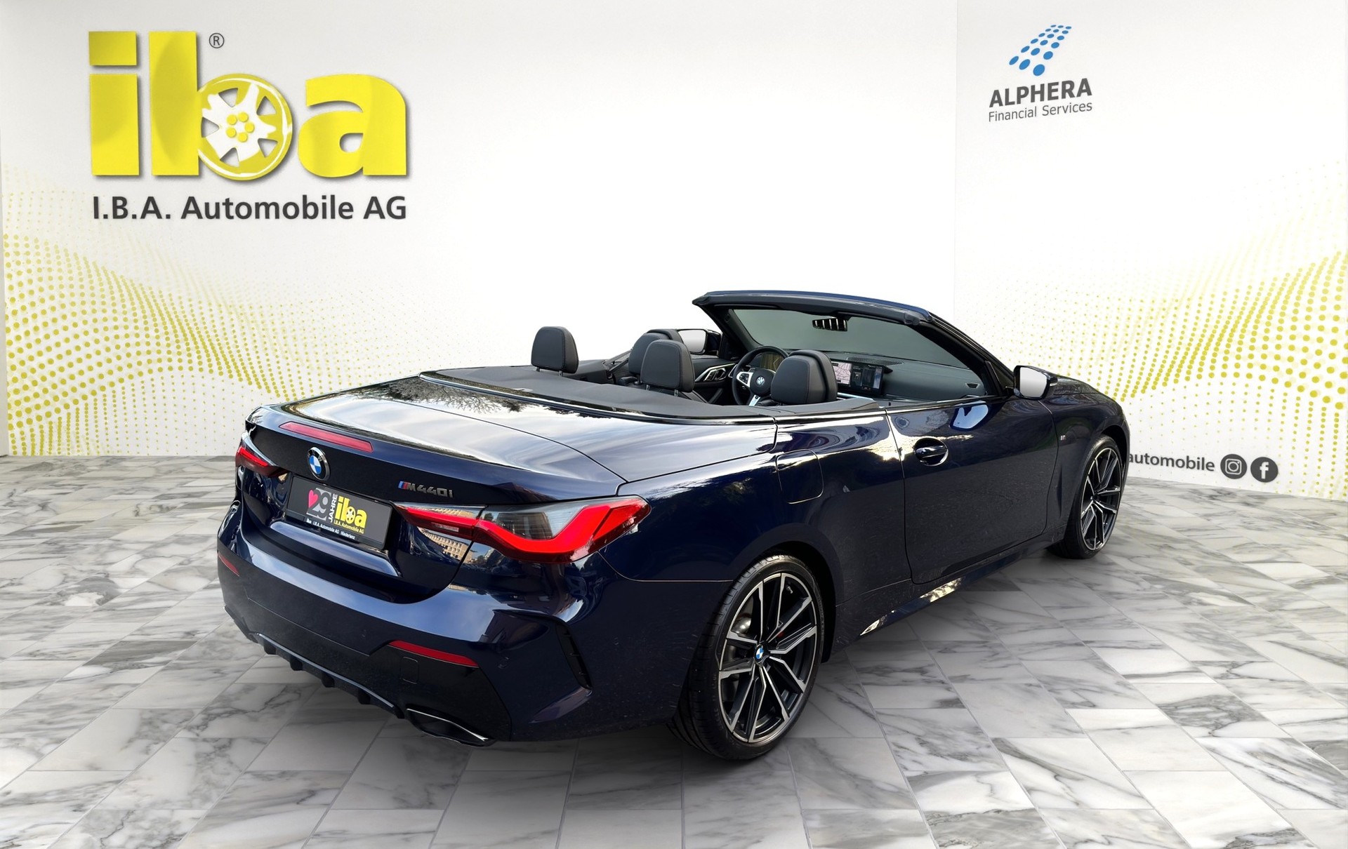 BMW M440i xDrive 48V Cabrio INDIVIDUAL 4x4 CURVED DISPLAY-image-5