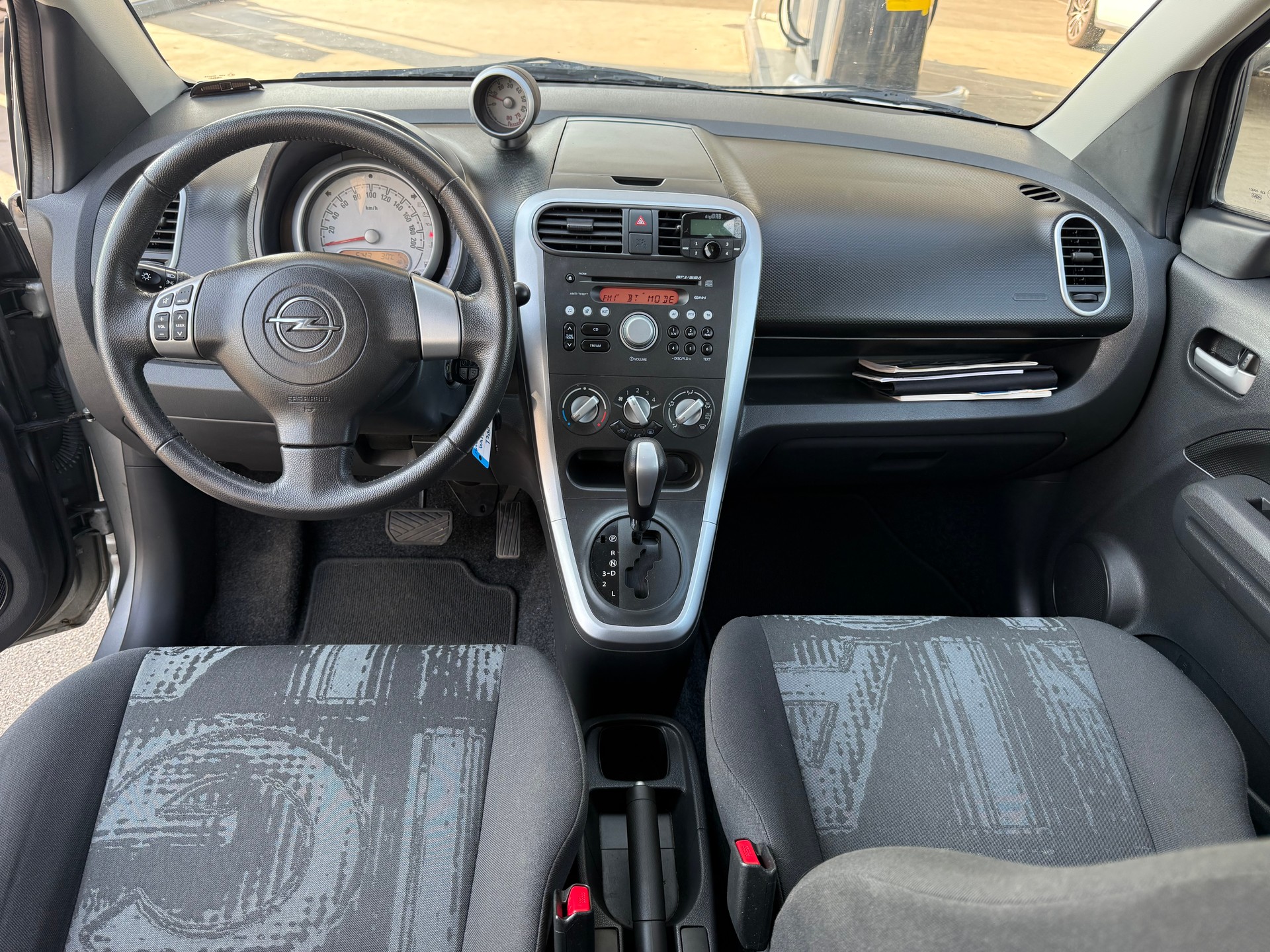 OPEL Agila 1.2 Enjoy Automatic-image-6