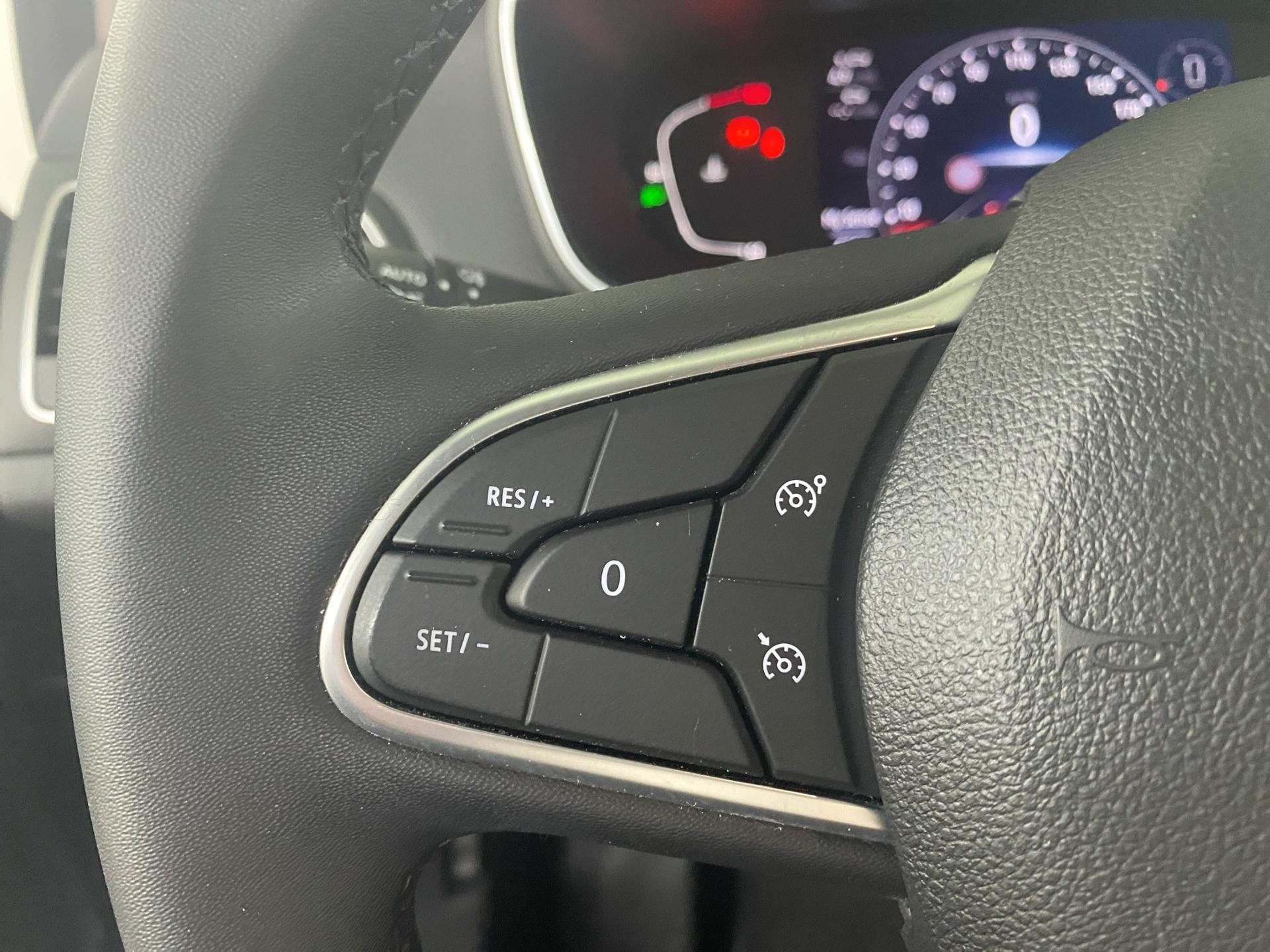 RENAULT Mégane Grandtour 1.5 dCi Techno EDC-image-16