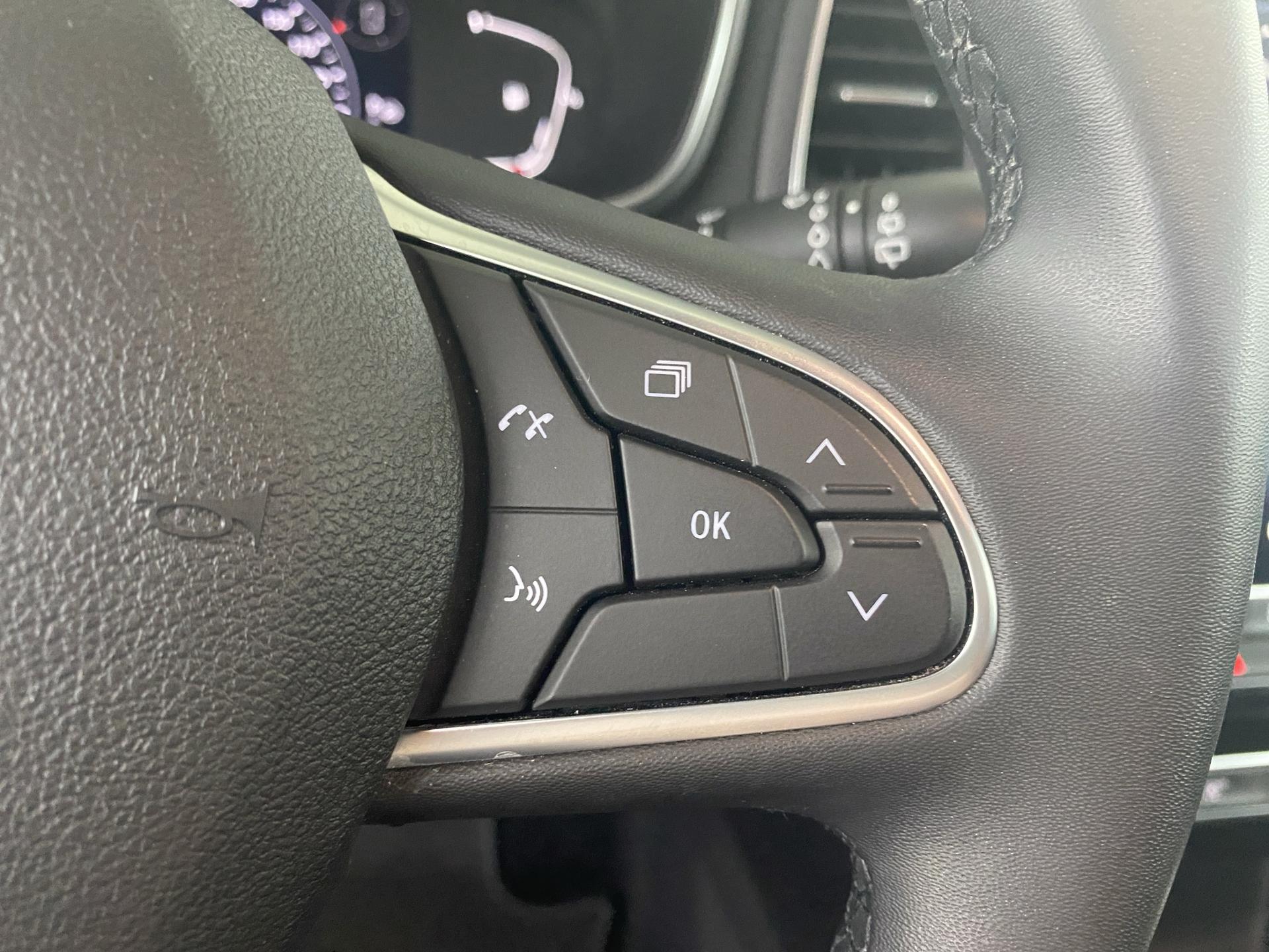 RENAULT Mégane Grandtour 1.5 dCi Techno EDC-image-17