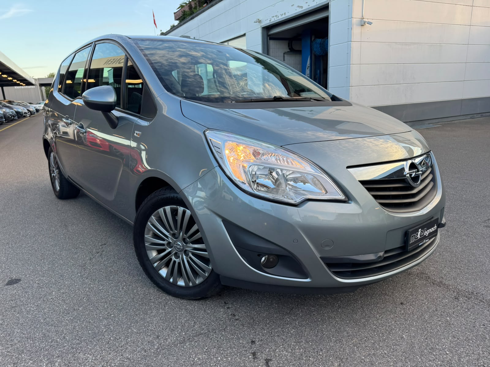 OPEL Meriva 1.4 Turbo Active Edition-image-2